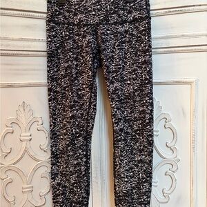 Lululemon Black and White Cropped Leggings